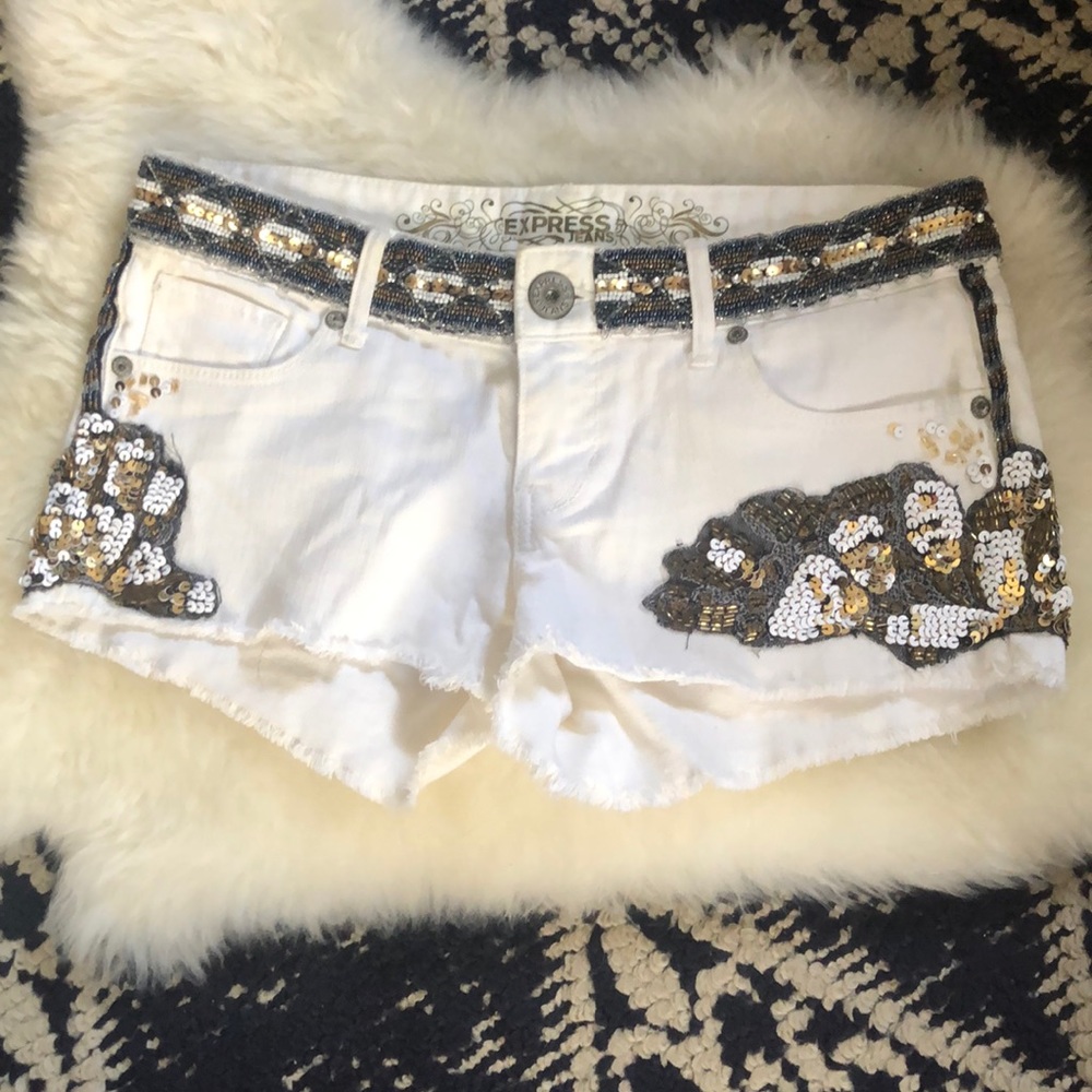 White cut off shorts w/beaded embellishments